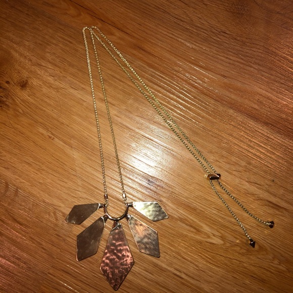 Kendra Scott Mari Necklace - Picture 4 of 5